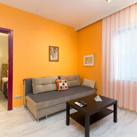 One Bedroom Suites Istanbul *