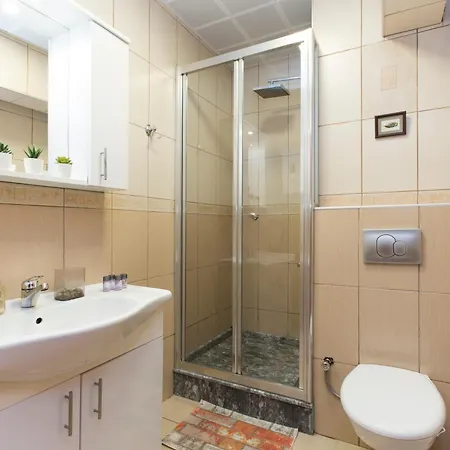 One Bedroom Suites Istanbul דירה